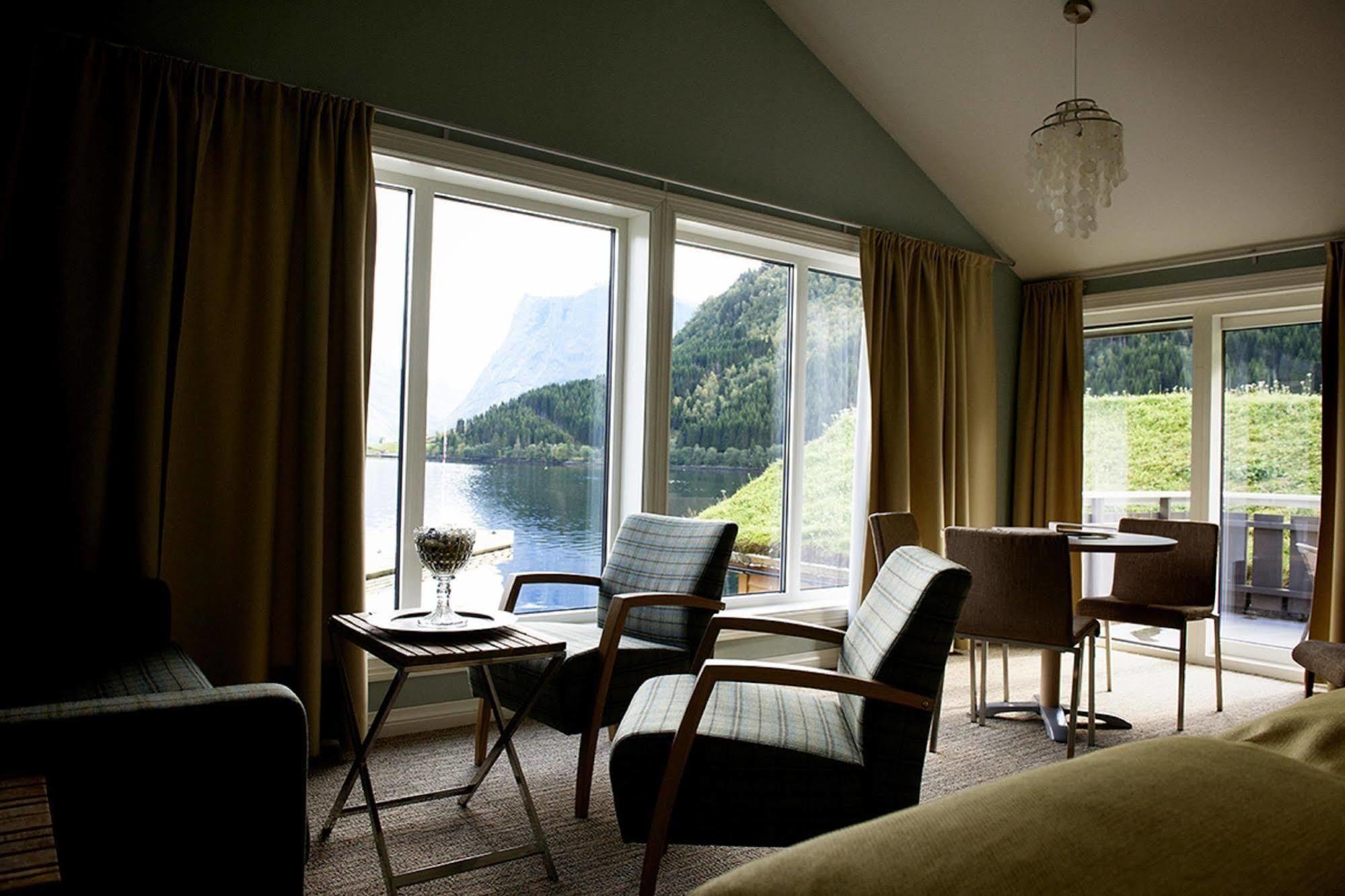 Sæbø Sagafjord Hotel - By Classic Norway Hotels מראה חיצוני תמונה